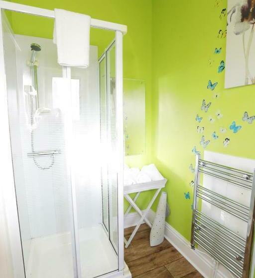 غرفة قياسية, Bryn Woodlands House