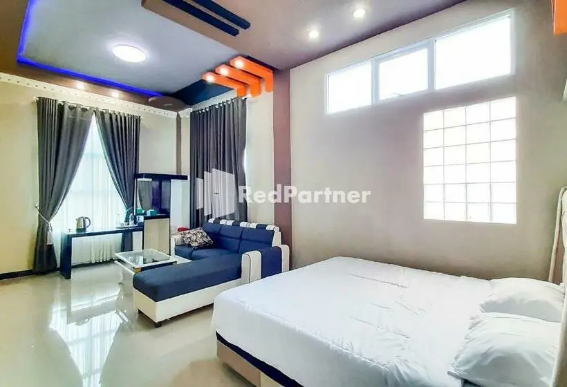 Sviitti, Mt Syariah Homestay Kerinci Redpartner