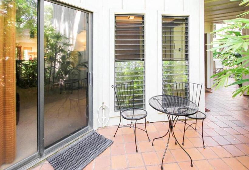 شقة غرفة واحدة, Waikomo Streams 202