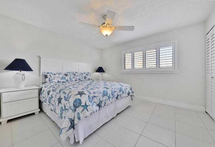 2ベッドルームアパートメント, 2 Bed 2 Bath Apartment In Tampa Bay