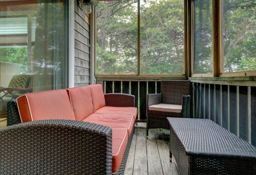 침실 2개 아파트, Endless Summer