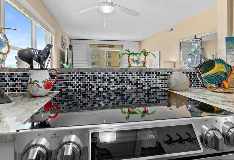 דירת שני חדרים, Sea Coast 401