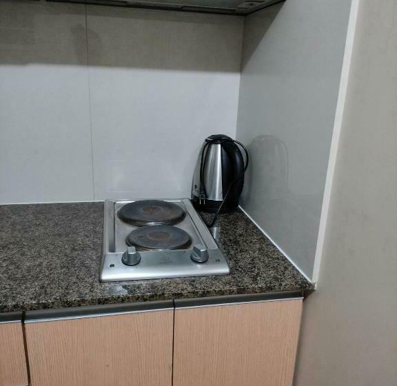 Escritório Estándar, Rqui Condotel Near Airport