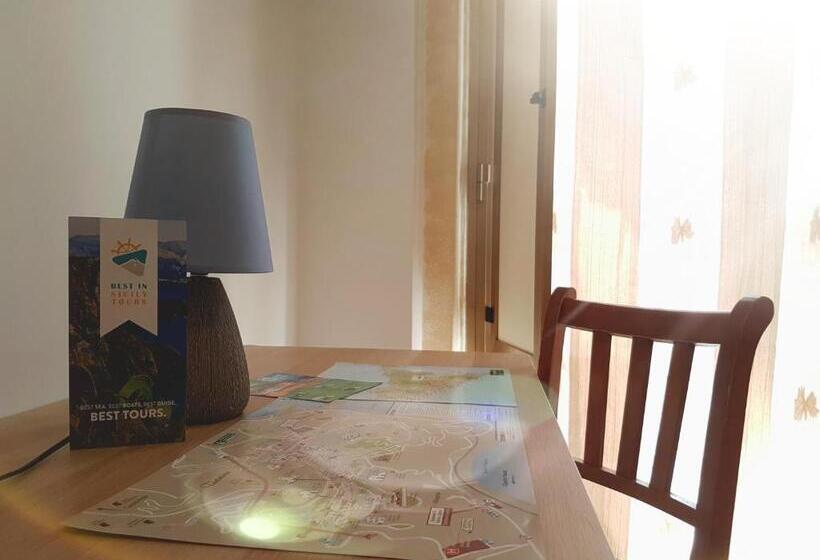 غرفة قياسية فردية, Bella Taormina