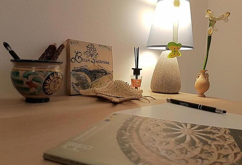 غرفة قياسية فردية, Bella Taormina