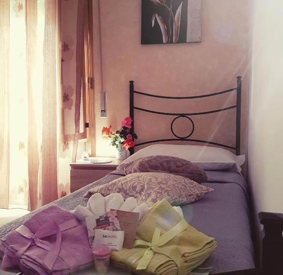 غرفة قياسية فردية, Bella Taormina