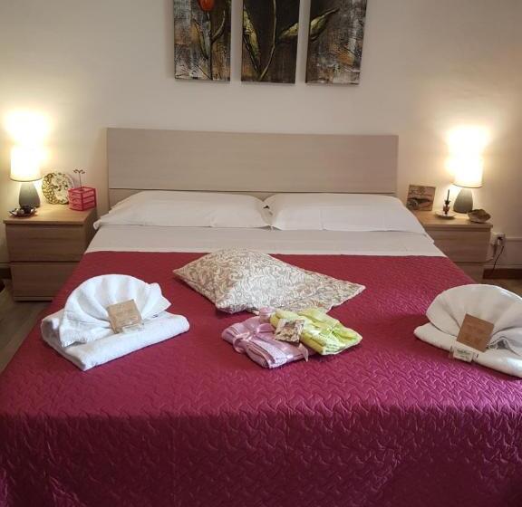 غرفة ديلوكس مطلّة علي البحر, Bella Taormina