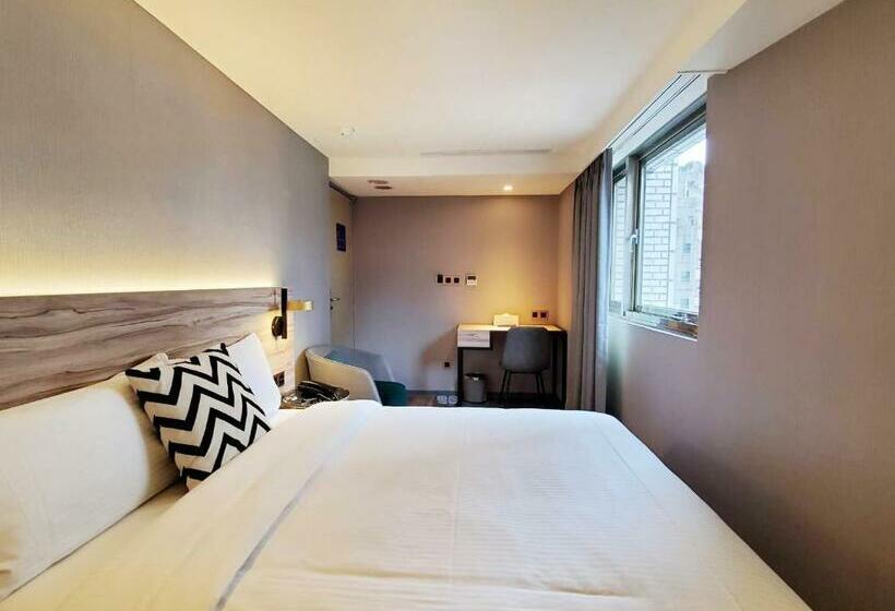 اتاق اکونومی, Hinoen