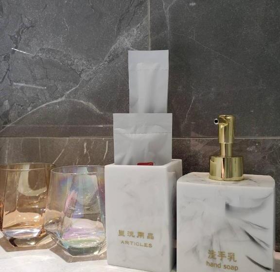 اتاق اجرایی, Hinoen