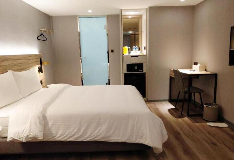 اتاق اجرایی, Hinoen