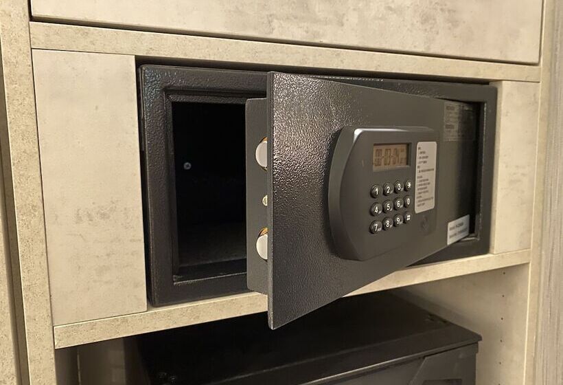 اتاق استاندارد, Hinoen