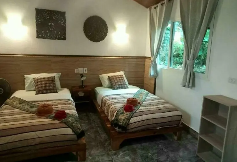 スタンダードバンガロー, Khaosok Las Orquideas Resort