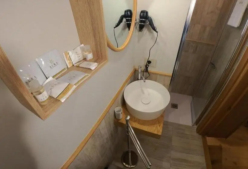 バルコニー付き１ベッドルームアパートメント, Atenea Palace Rooms