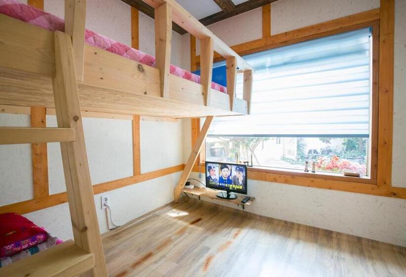 Номер Стандарт, Ddlanchae Hanok Stay   Main House