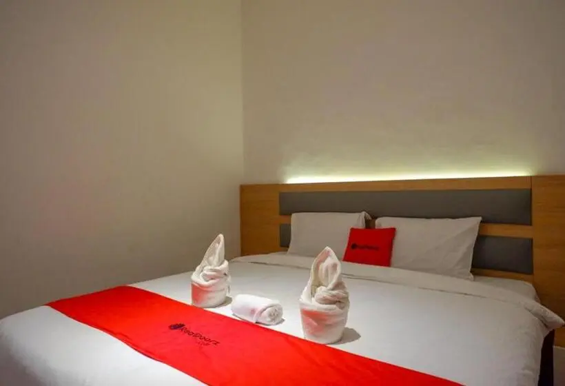 デラックスルーム, Reddoorz Plus @ Losari Makassar