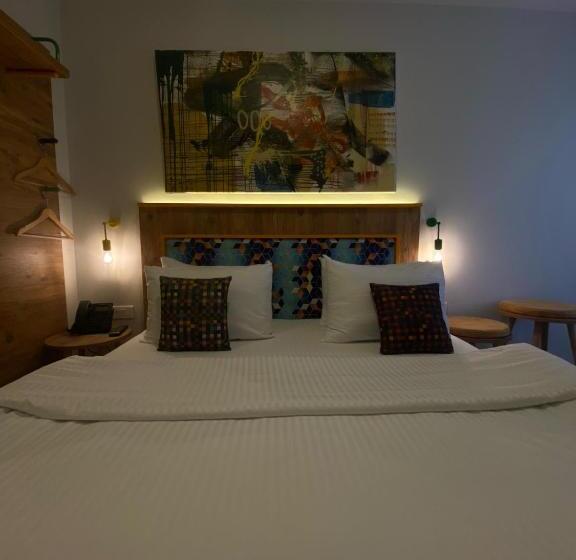 エコノミールーム, The Gate Kadıköy Downtown