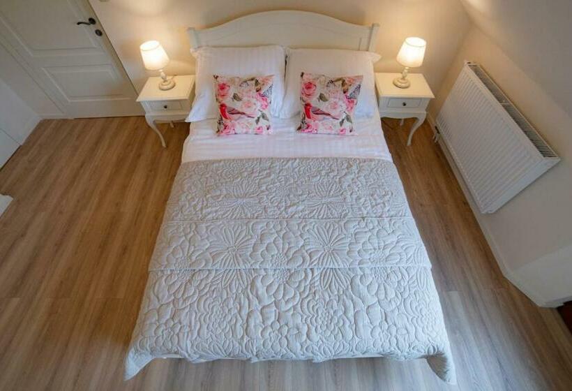 اتاق استاندارد با چشمانداز دریاچه, Rancho Zalec