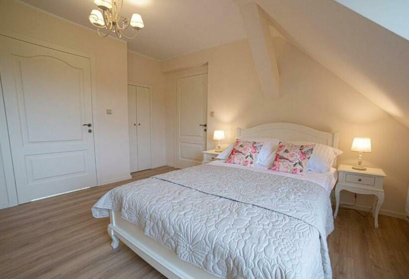 اتاق استاندارد با چشمانداز دریاچه, Rancho Zalec