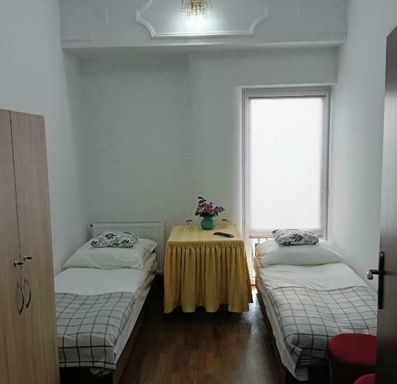 חדר בסיסי, Ideal