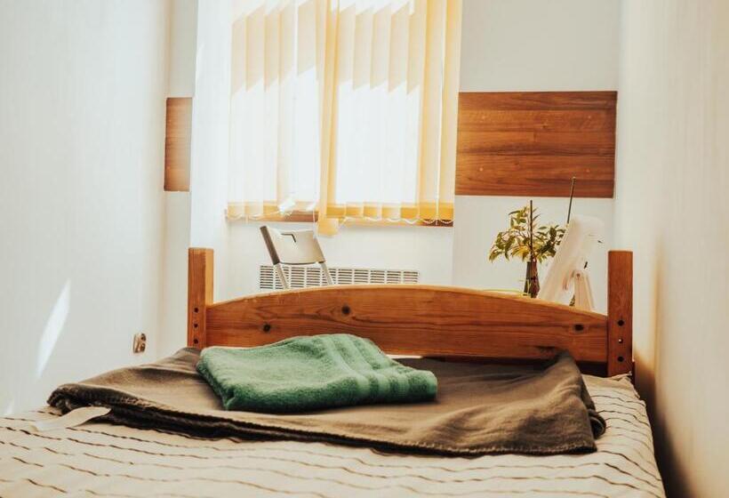 غرفة قياسية فردية حمام مشترك, Noclegi Na Słowackiego 6