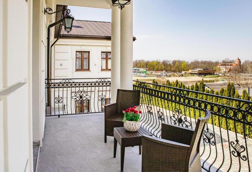 Quarto Estandar com Sacada, Pałac Uniejów