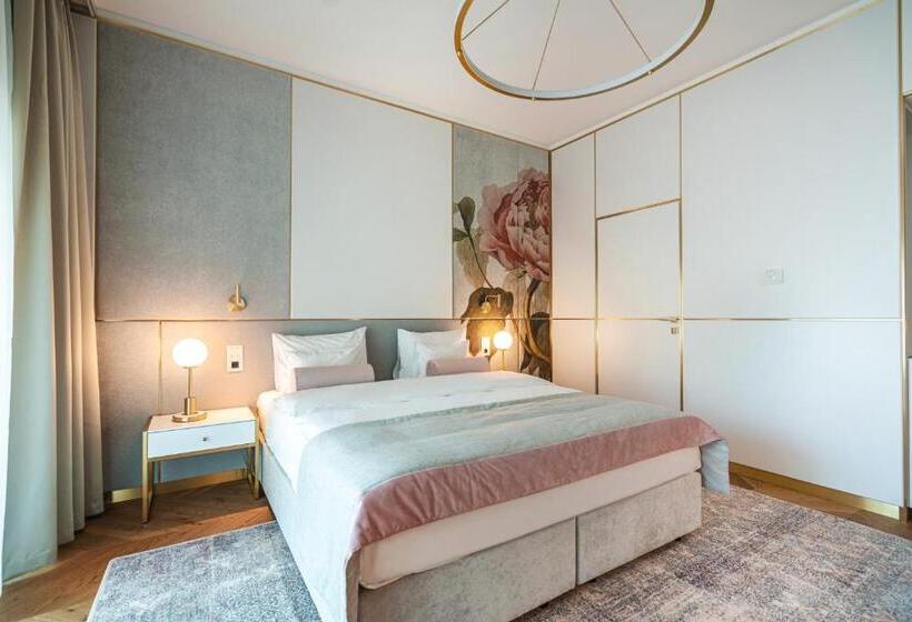 高级单人间, Ferreus Modern Art Deco