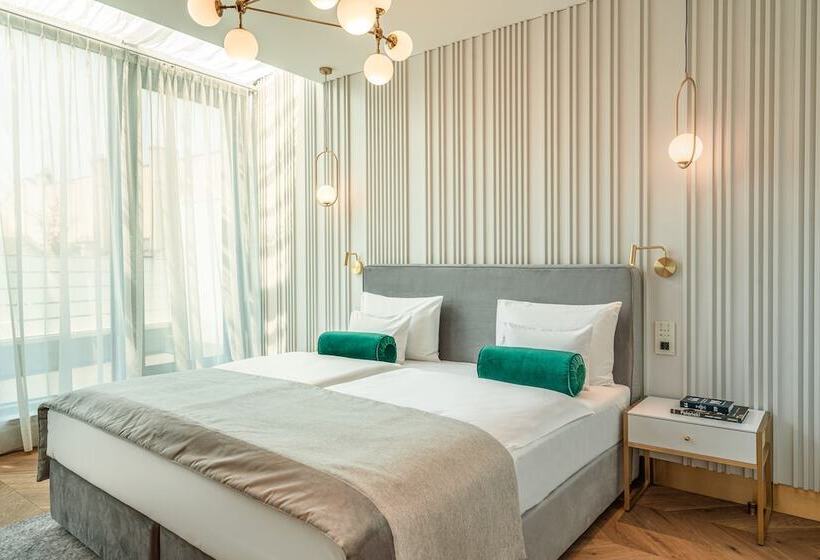 小型套房, Ferreus Modern Art Deco