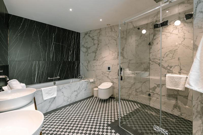 豪华套房, Ferreus Modern Art Deco