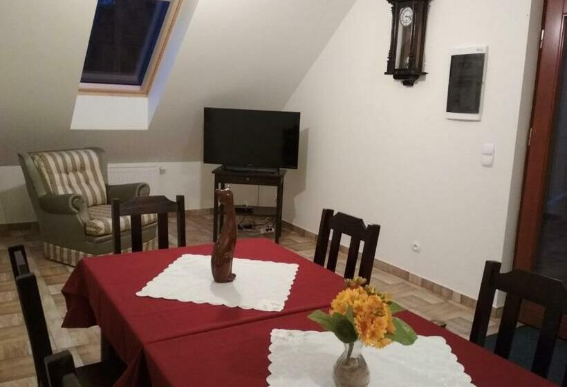 סוויטת ג'וניור דלוקס, Koci Grzbiet Agroturystyka