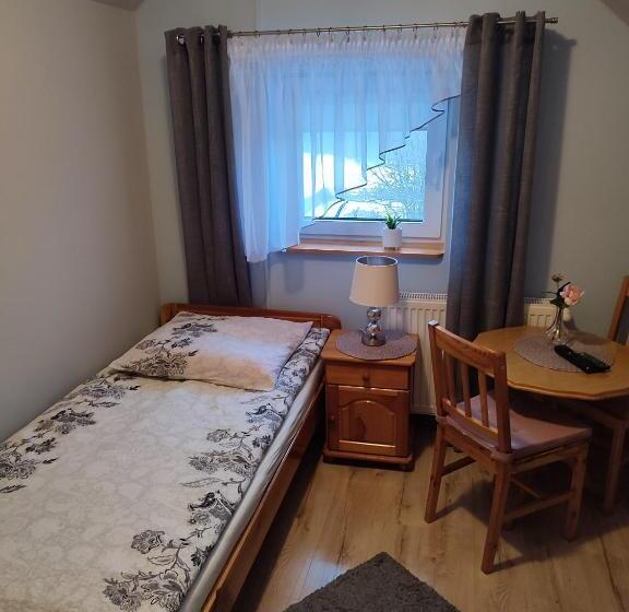 חדר בסיסי, Willa Orle Gniazdo