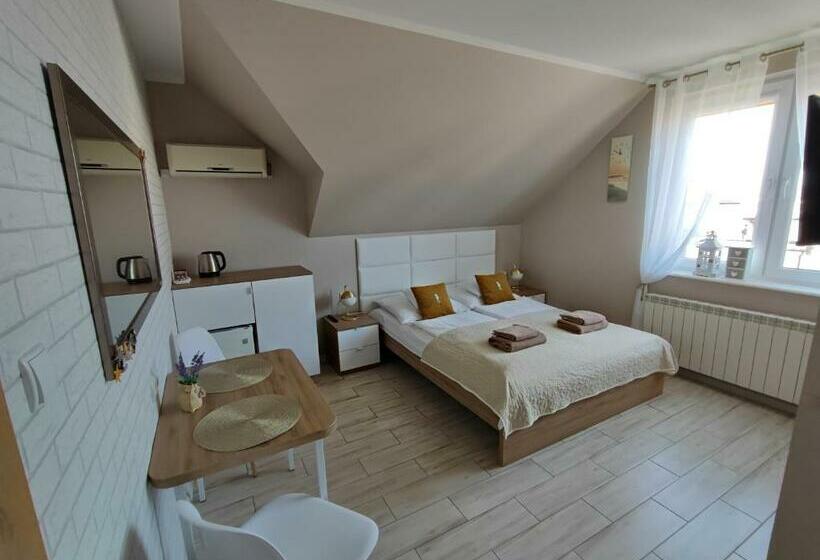 スタンダードルーム, Konik Morski