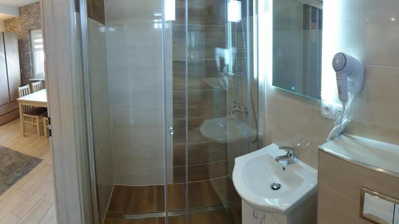 1ベッドルームアパートメント, Konik Morski