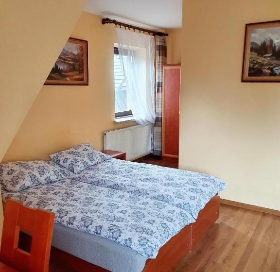 اتاق استاندارد سه تخته با بالکن, Willa Szafran