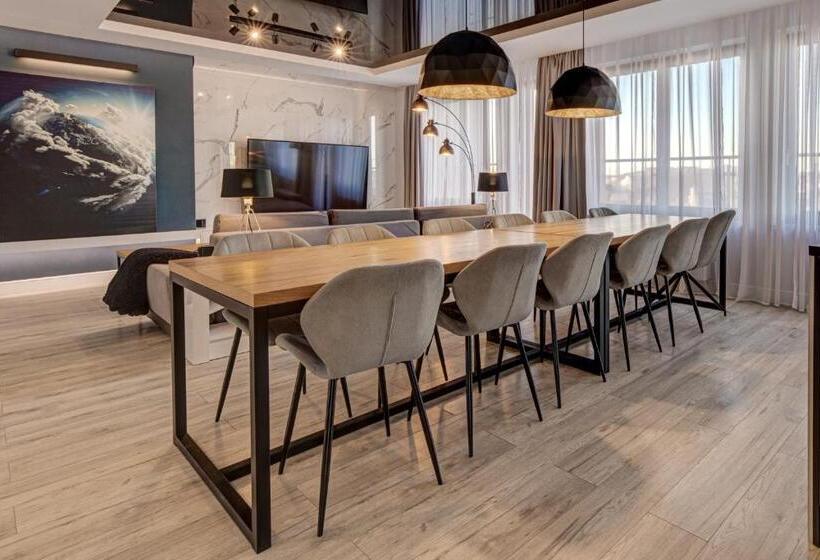 带1个卧室的顶楼公寓, Apartamenty Rondo