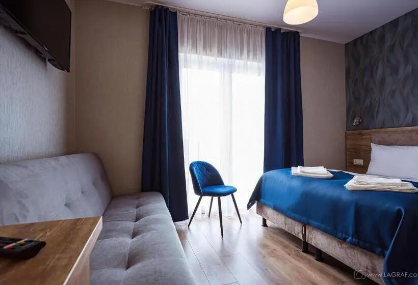 Deluxe Neljän Hengen Huone, Origami Prestige