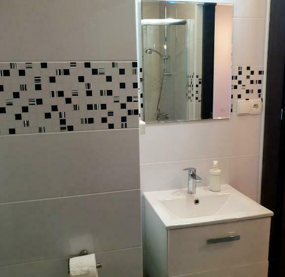 غرفة قياسية, Przystanek Letnisko