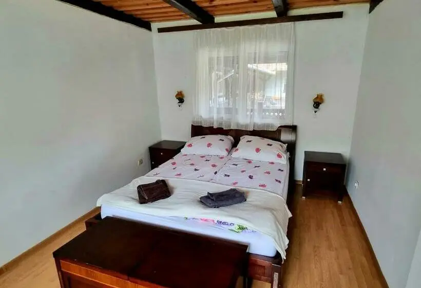 Deluxe-huone, Mazurski Kubryk