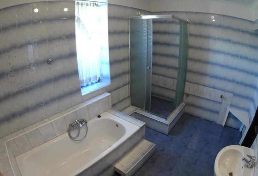 חדר סטנדרט לשלושה עם נוף לגינה, Willa Relaks