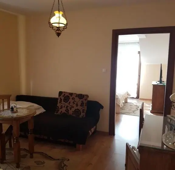Standard-studio Näköala, Gościniec Groblice