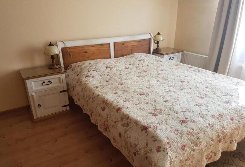 إستوديو قياسى ذو إطلالة, Gościniec Groblice