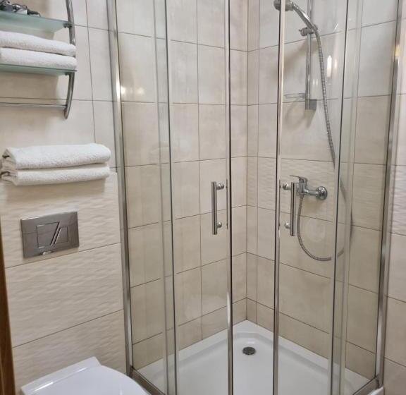 غرفة قياسية مطلة على الجبل, Gościniec Groblice