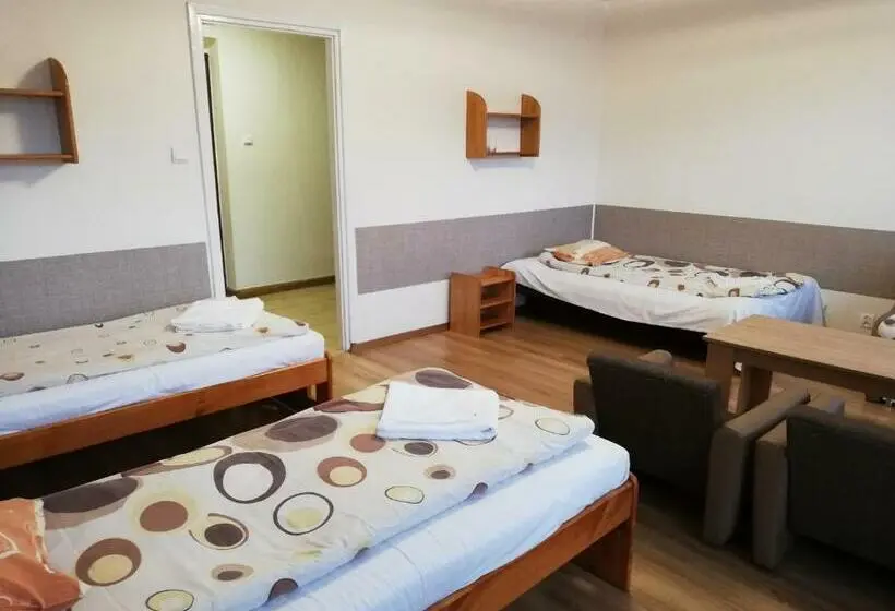 Standard Neljän Hengen Huone, Ośrodek Wczasowy Panorama Szczyrk