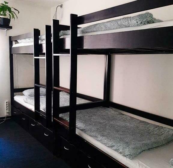 Четырехместный Номер Стандарт, W Rynku
