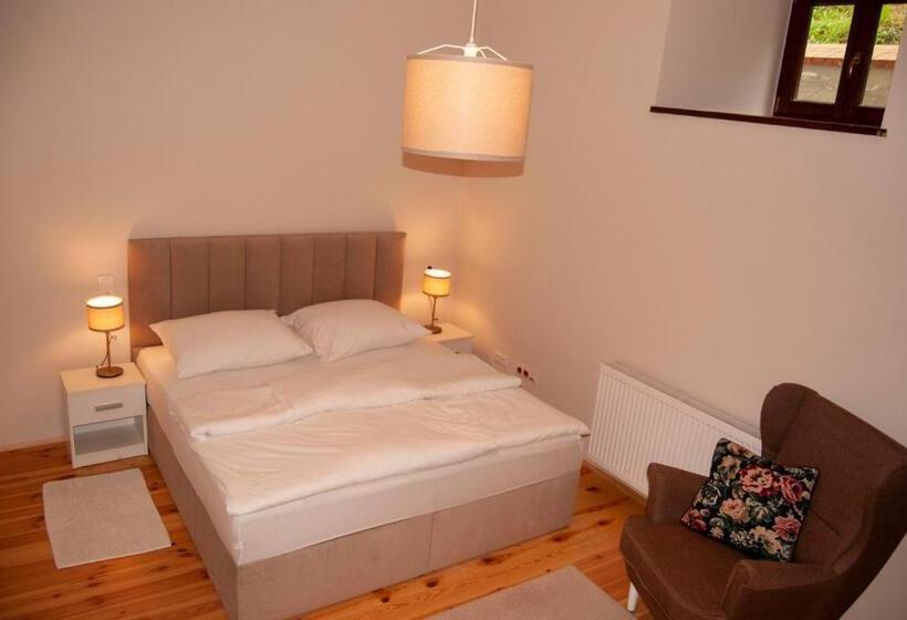 سوئیت با تخت بزرگ, Zamkowa, Pokoje Gościnne