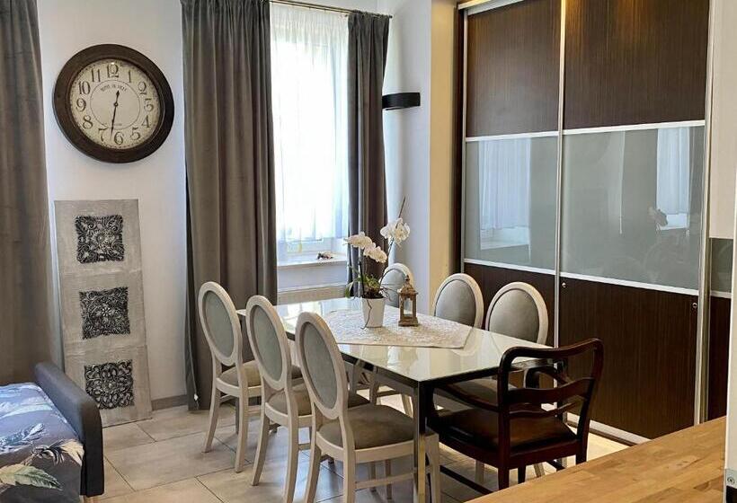 آپارتمان 1 خوابه, Apartamenty I Pokoje „pod Jedynką”