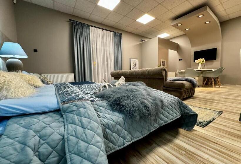 آپارتمان 2 خوابه, Apartamenty I Pokoje „pod Jedynką”