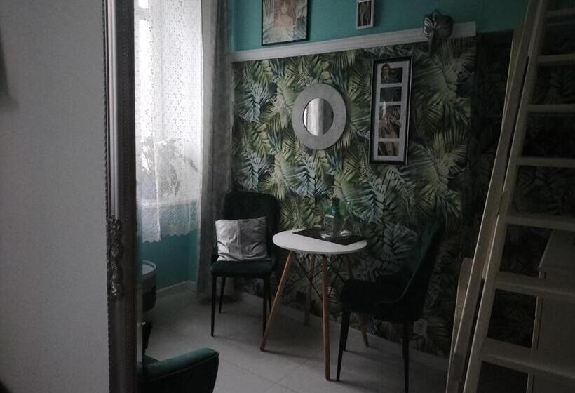 اتاق استاندارد سه نفره, Dobranoc