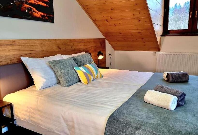 اتاق لوکس با بالکن, Rezydencja Barrettski