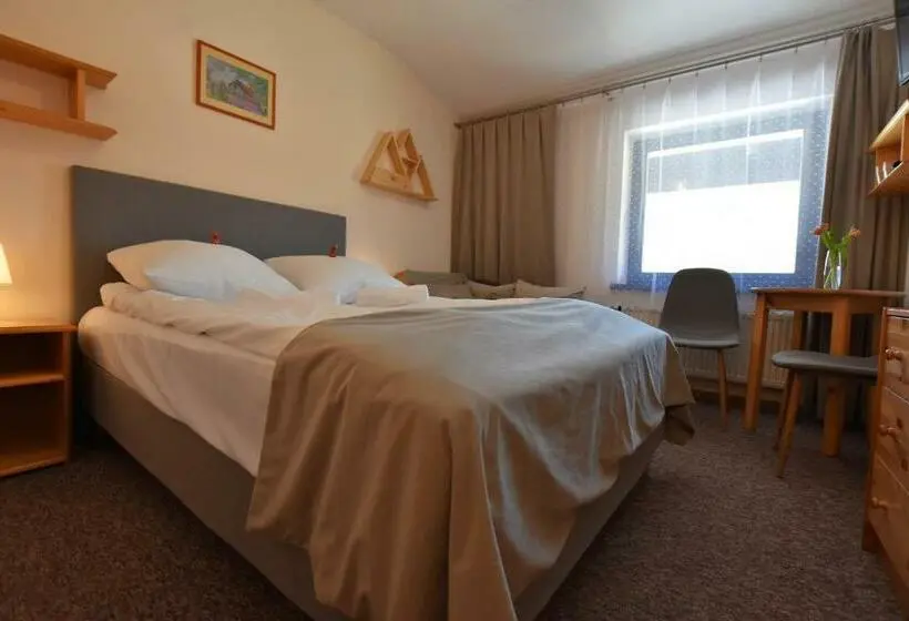 Basic-huone, Sasanka Szczyrk Przy Gondoli