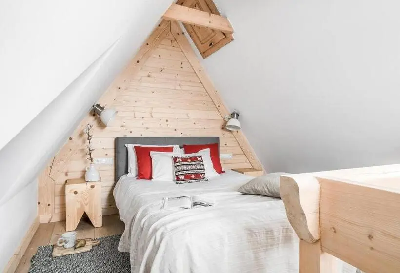 Duplex-sviitti, Dom Wysoki